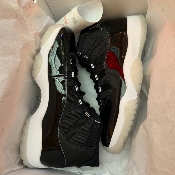 Air Jordan 11 Retro Jubilee - Picture 2 of 4